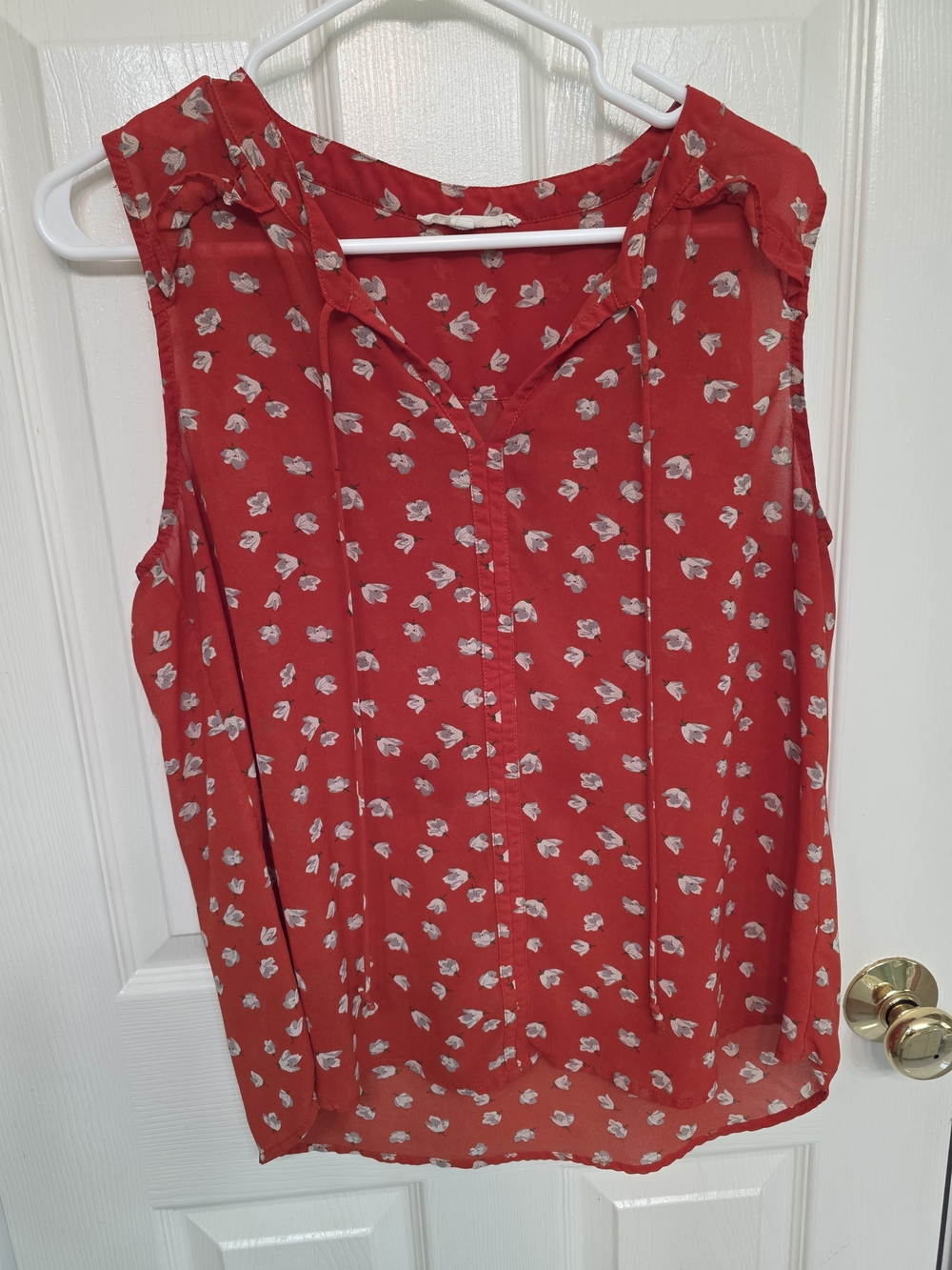 fun 2 fun Red Floral V-Neck Sleeveless Camisole